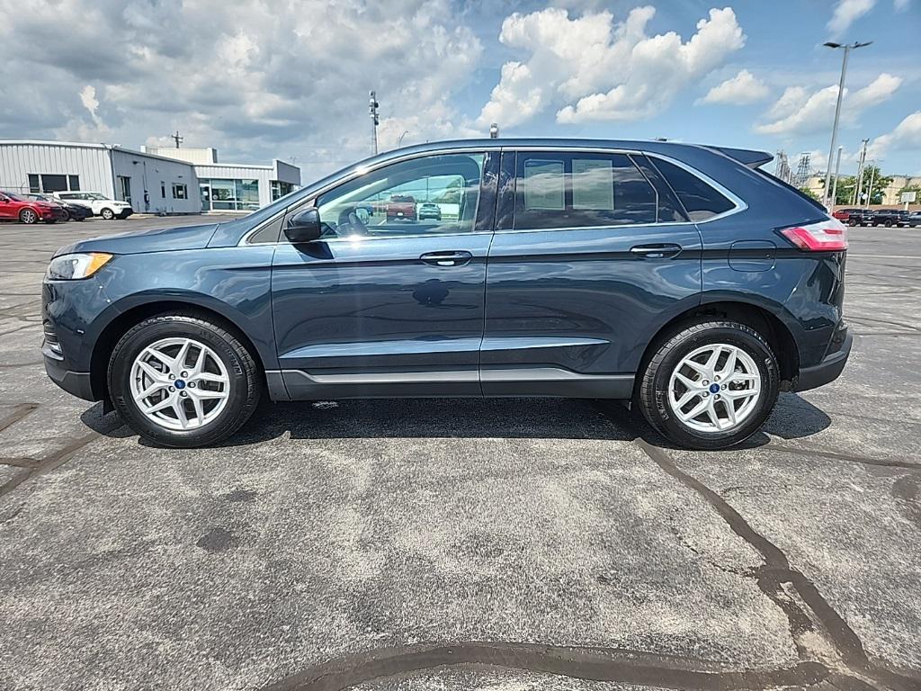 used 2022 Ford Edge car, priced at $25,000