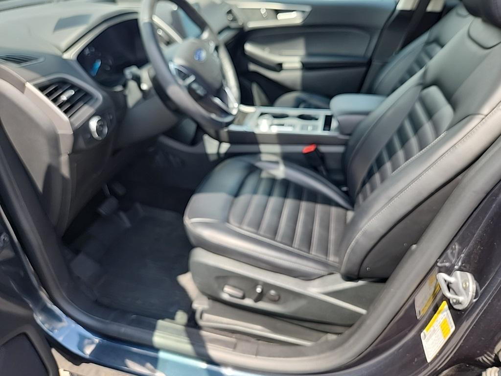 used 2022 Ford Edge car, priced at $25,000