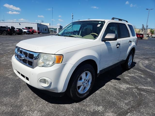 used 2009 Ford Escape car, priced at $5,000