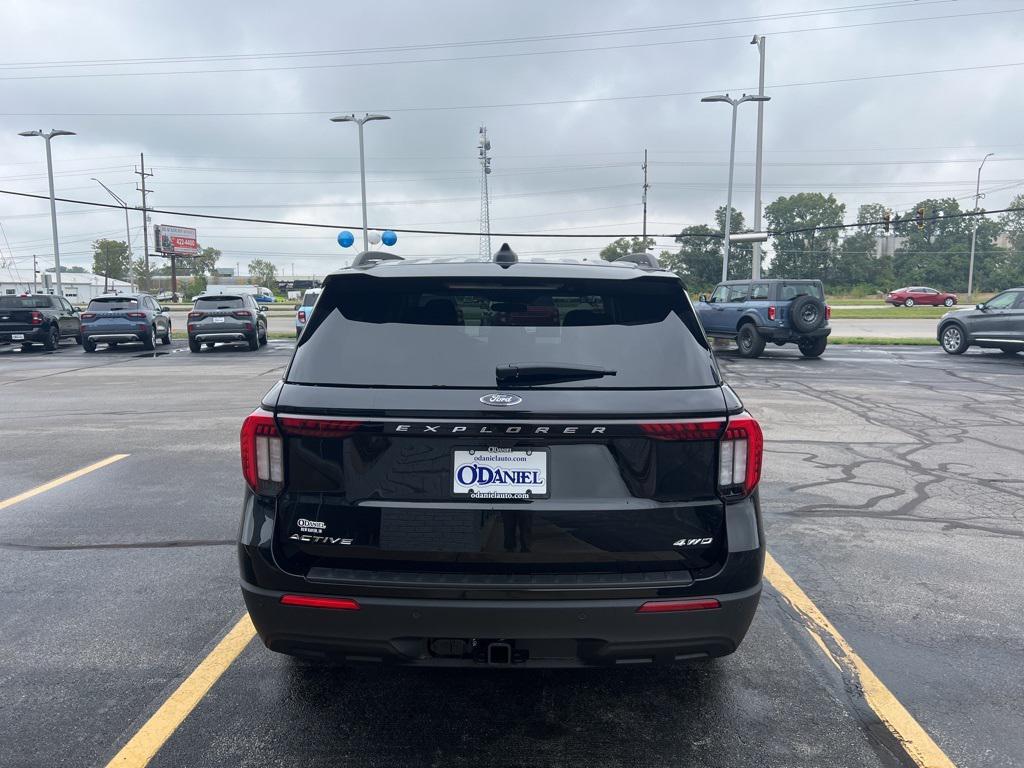 new 2025 Ford Explorer car, priced at $41,317