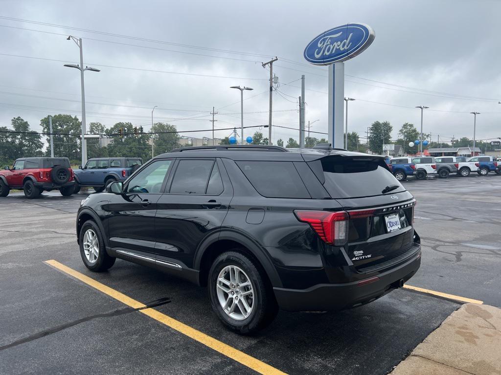 new 2025 Ford Explorer car, priced at $41,317