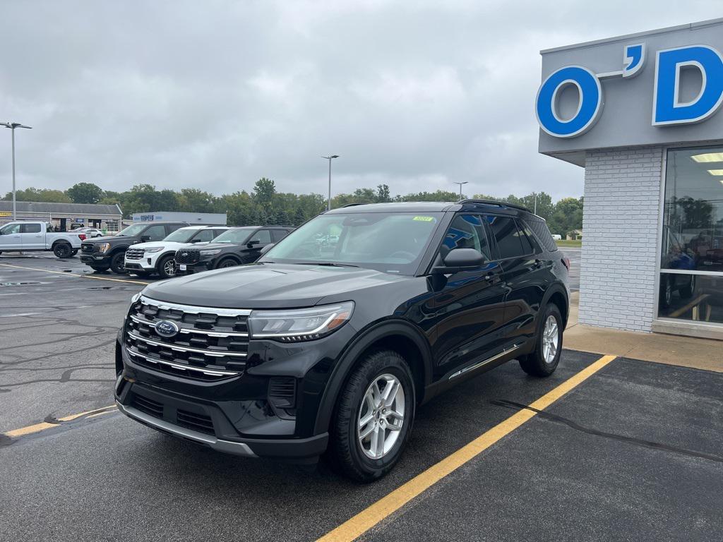 new 2025 Ford Explorer car, priced at $41,317