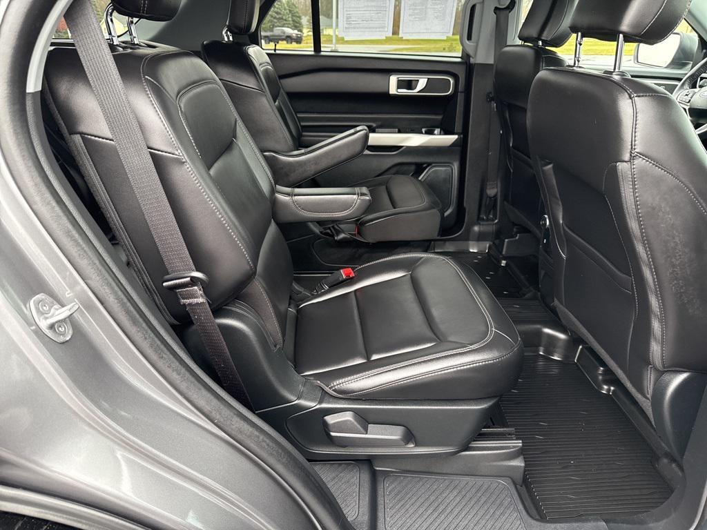 used 2022 Ford Explorer car, priced at $29,000