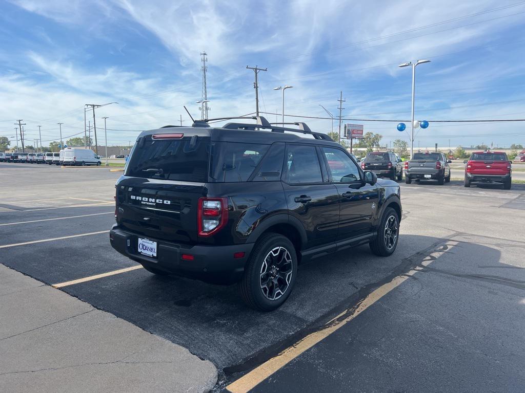 new 2025 Ford Bronco Sport car, priced at $39,591