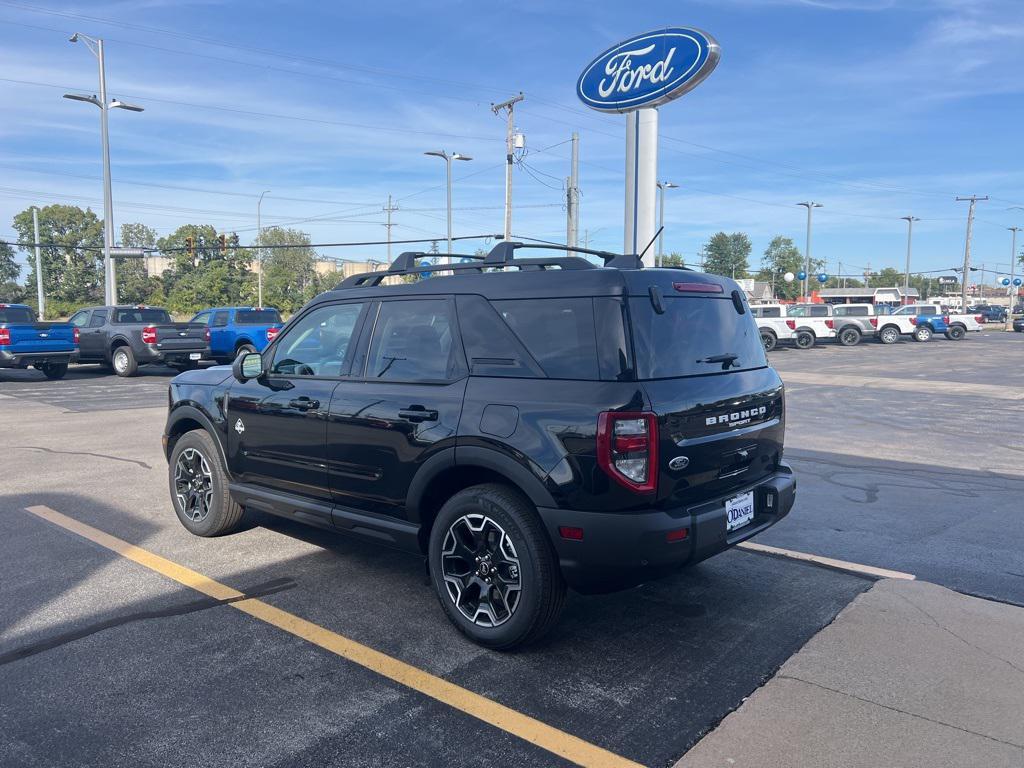 new 2025 Ford Bronco Sport car, priced at $39,591