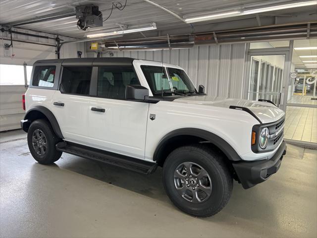 new 2025 Ford Bronco car, priced at $43,301