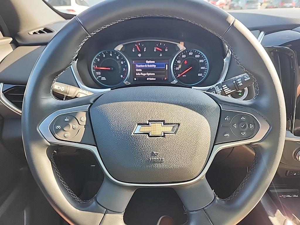 used 2023 Chevrolet Traverse car, priced at $27,995