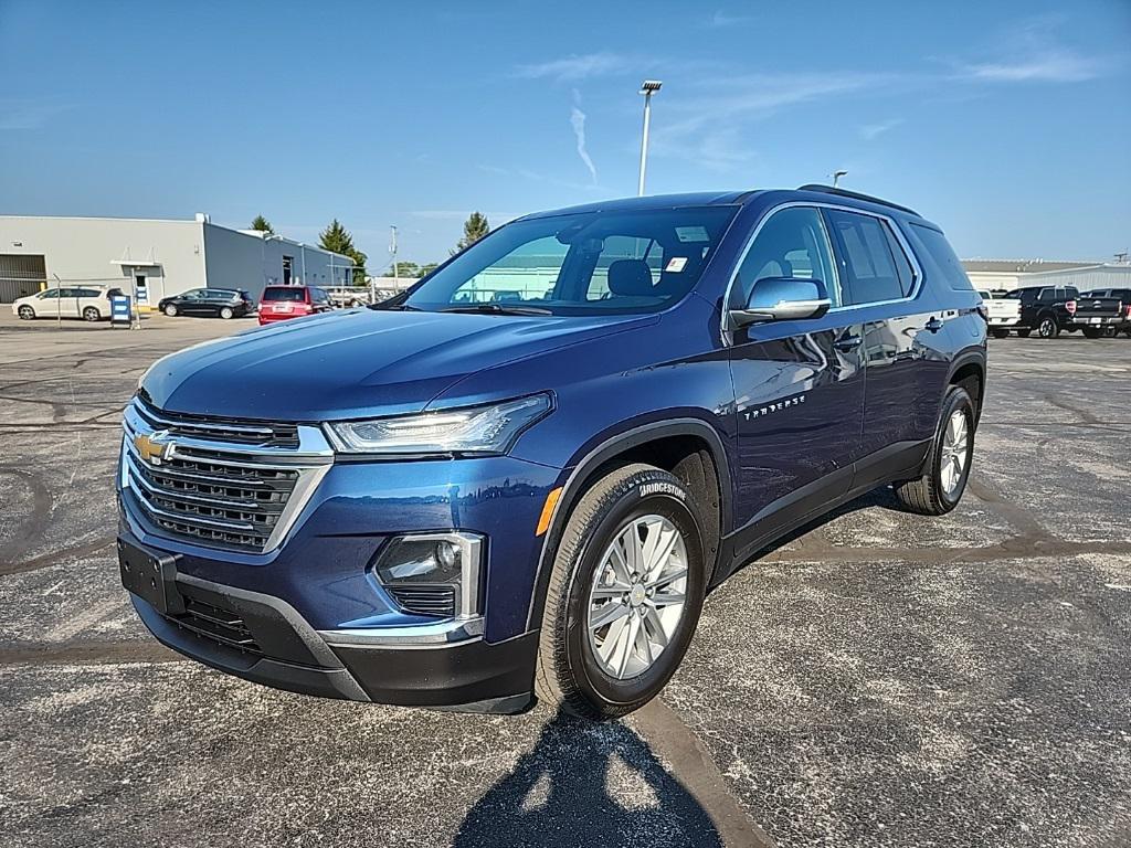 used 2023 Chevrolet Traverse car, priced at $27,995