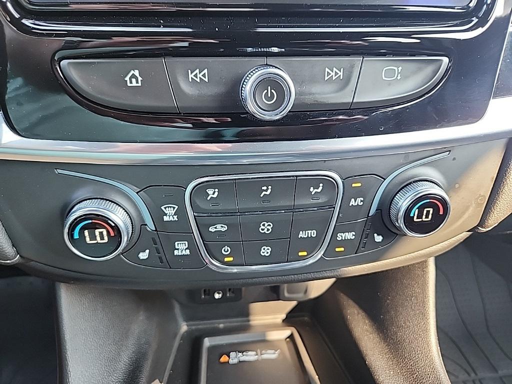 used 2023 Chevrolet Traverse car, priced at $27,995