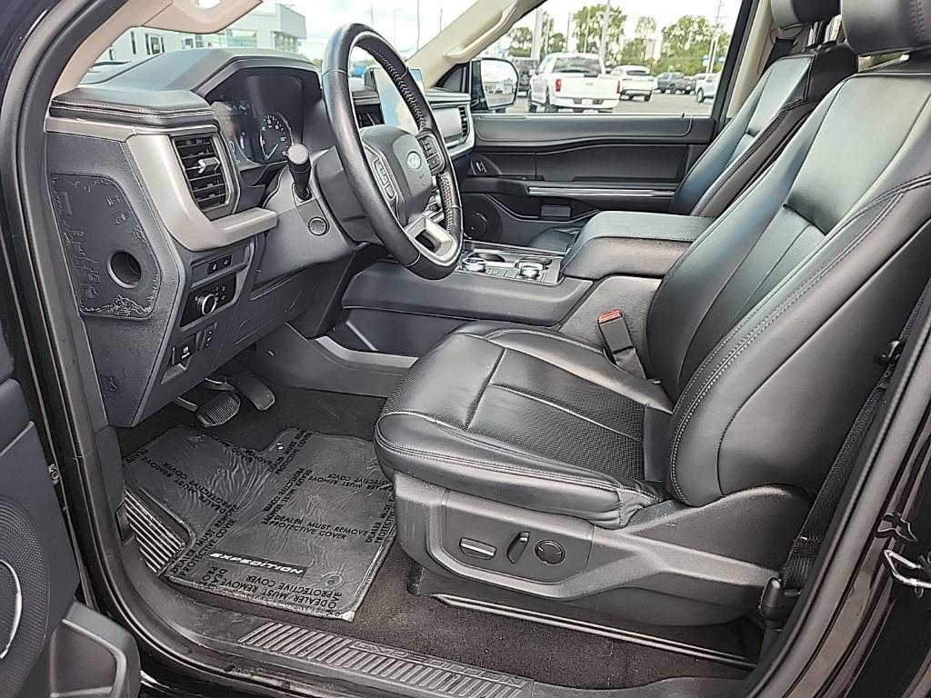 used 2024 Ford Expedition car, priced at $40,664
