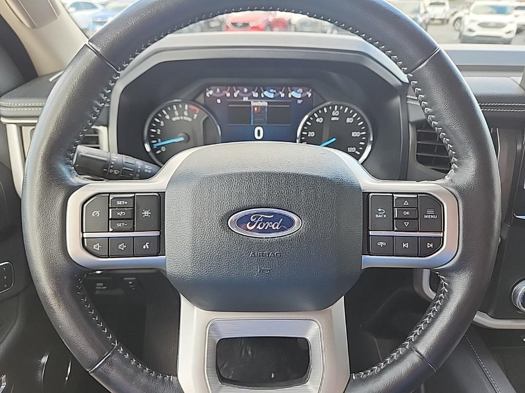 used 2024 Ford Expedition car, priced at $40,664