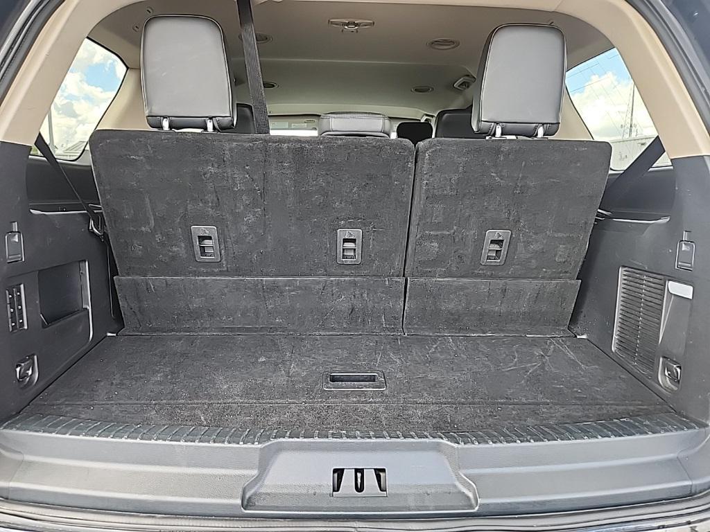 used 2024 Ford Expedition car, priced at $40,664