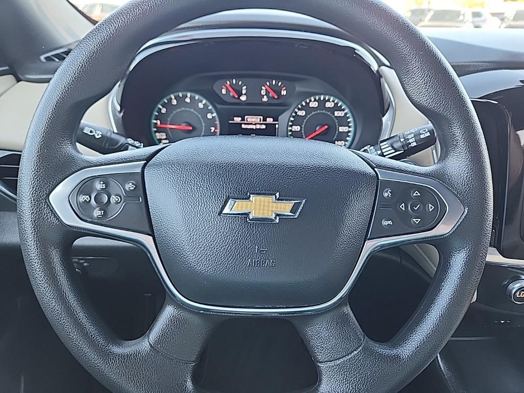 used 2022 Chevrolet Traverse car, priced at $26,248