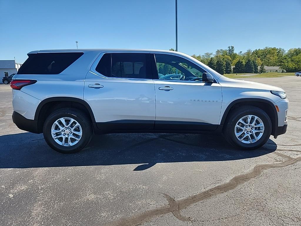 used 2022 Chevrolet Traverse car, priced at $26,248