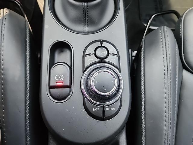 used 2023 MINI Hardtop car, priced at $30,000