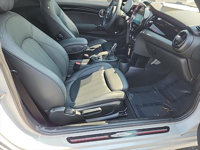 used 2023 MINI Hardtop car, priced at $30,000