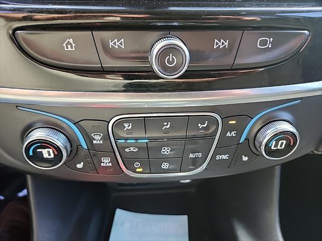 used 2021 Chevrolet Traverse car, priced at $25,000