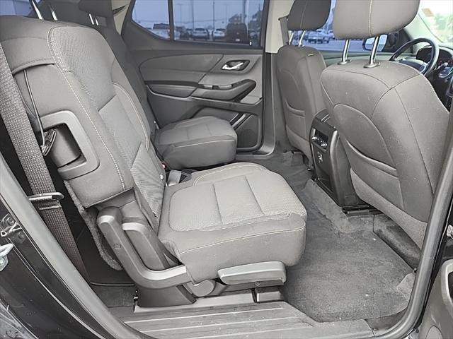 used 2021 Chevrolet Traverse car, priced at $25,000