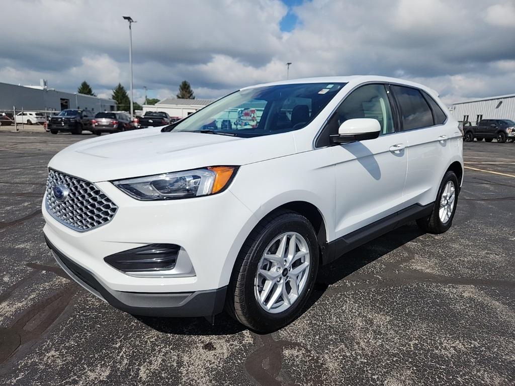 used 2024 Ford Edge car, priced at $25,910