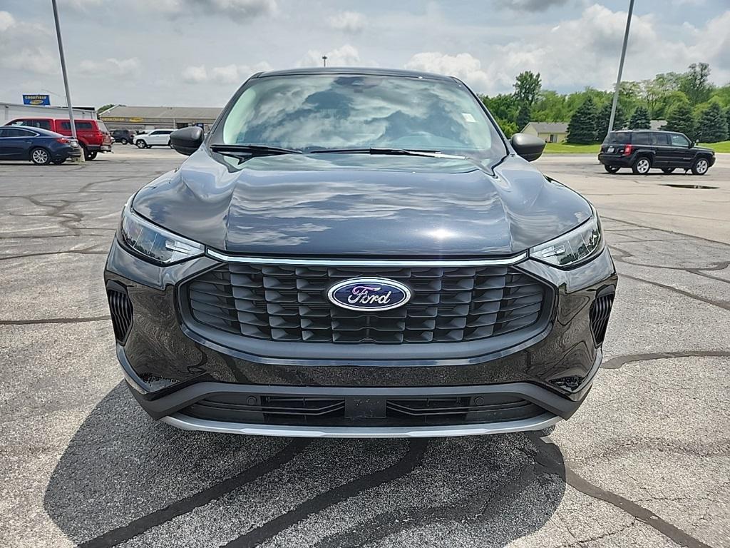 used 2025 Ford Escape car, priced at $24,799