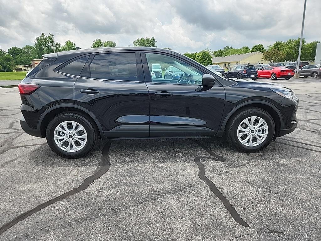 used 2025 Ford Escape car, priced at $24,799