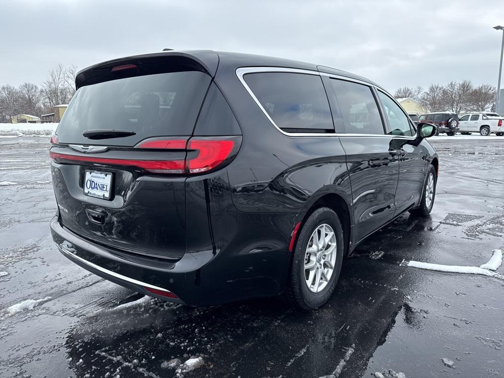 used 2024 Chrysler Pacifica car, priced at $28,000