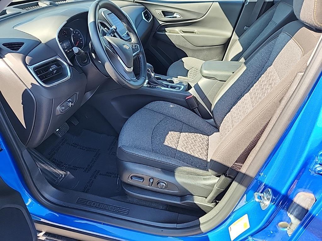 used 2024 Chevrolet Equinox car, priced at $23,000