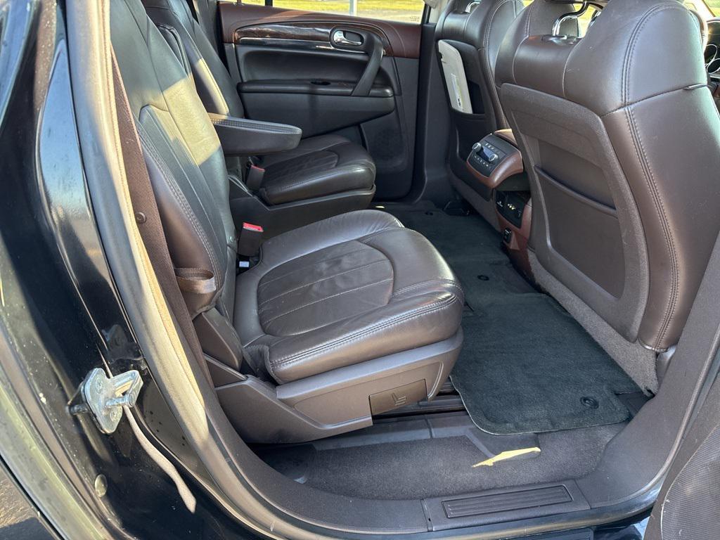 used 2014 Buick Enclave car, priced at $8,000