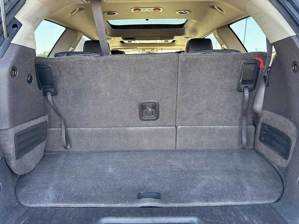 used 2014 Buick Enclave car, priced at $8,000