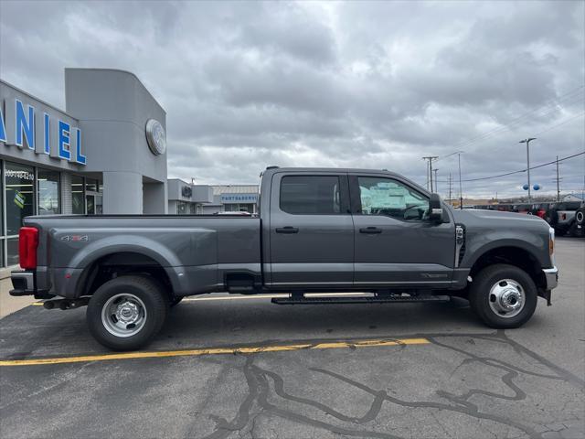new 2025 Ford F-350 car, priced at $70,963