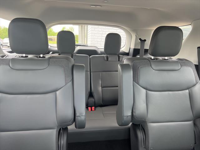 new 2025 Ford Explorer car, priced at $46,224