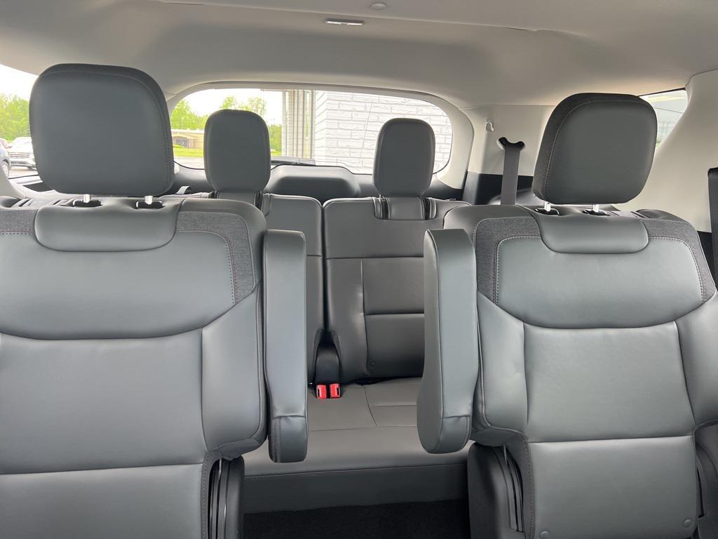 new 2025 Ford Explorer car, priced at $46,452