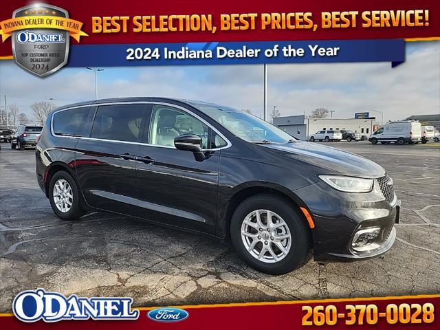 used 2023 Chrysler Pacifica car, priced at $24,258