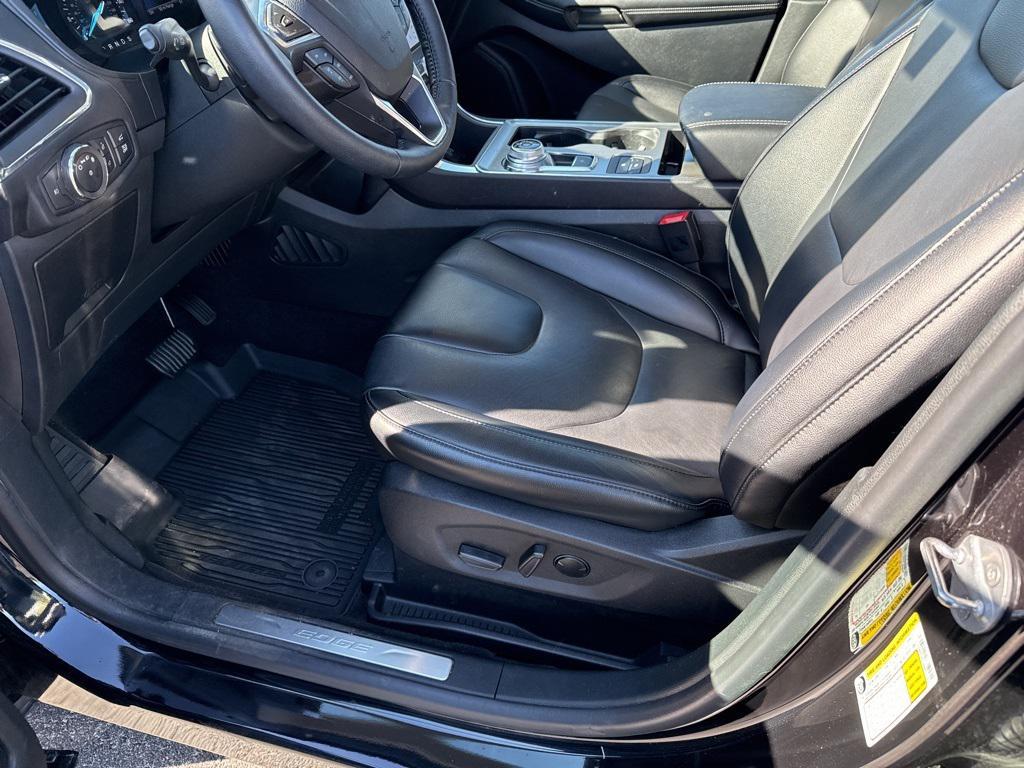 used 2022 Ford Edge car, priced at $27,550