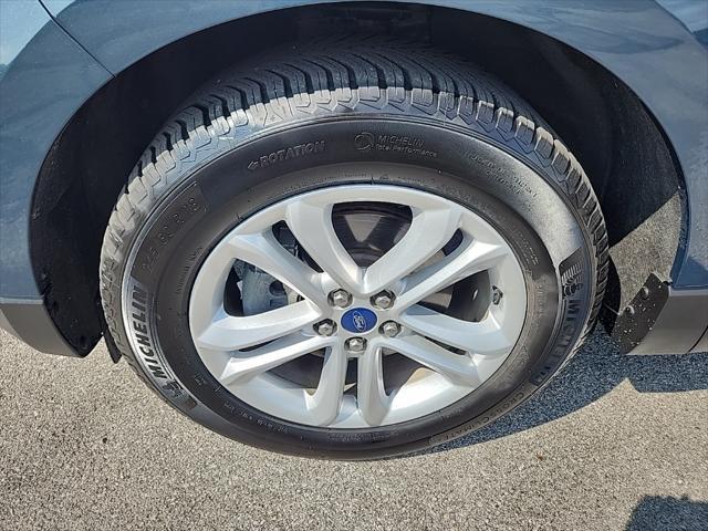 used 2019 Ford Edge car
