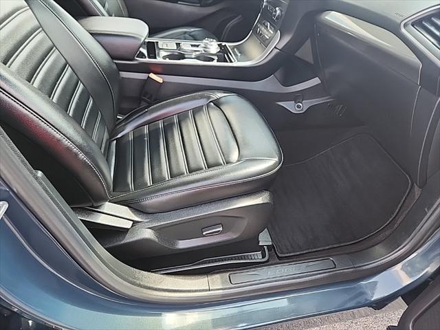 used 2019 Ford Edge car