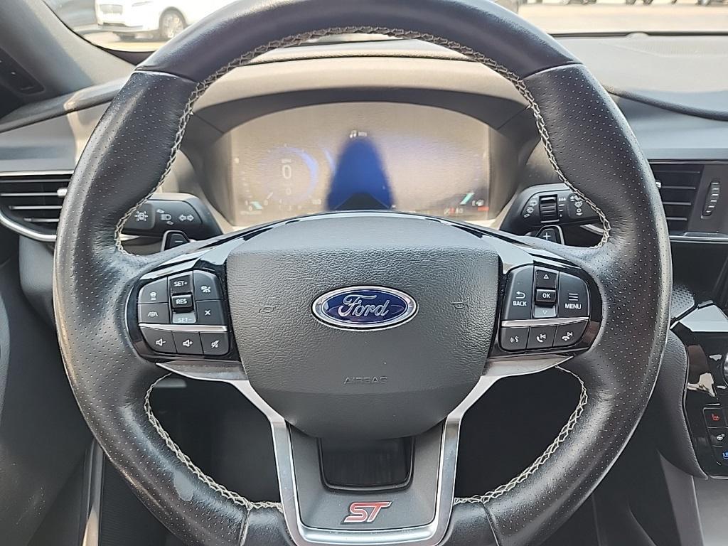 used 2022 Ford Explorer car, priced at $37,000