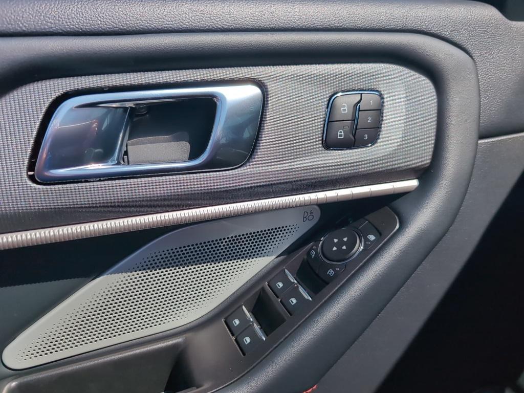 new 2025 Ford Explorer car, priced at $58,733