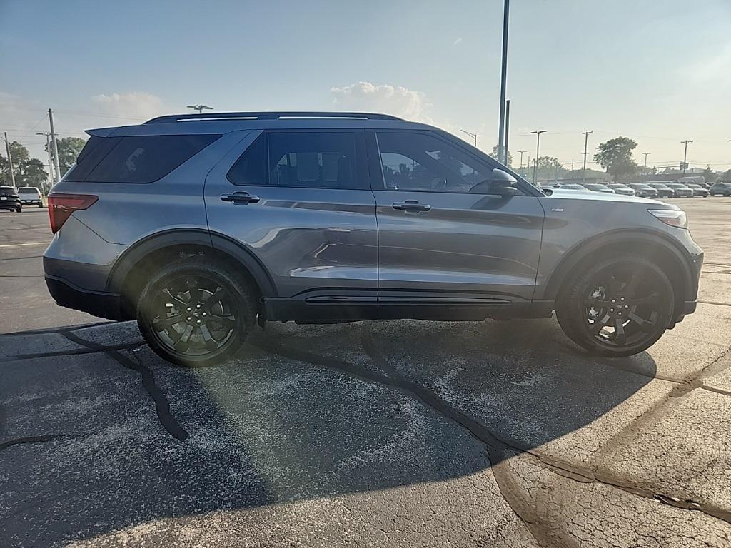 used 2023 Ford Explorer car, priced at $36,999