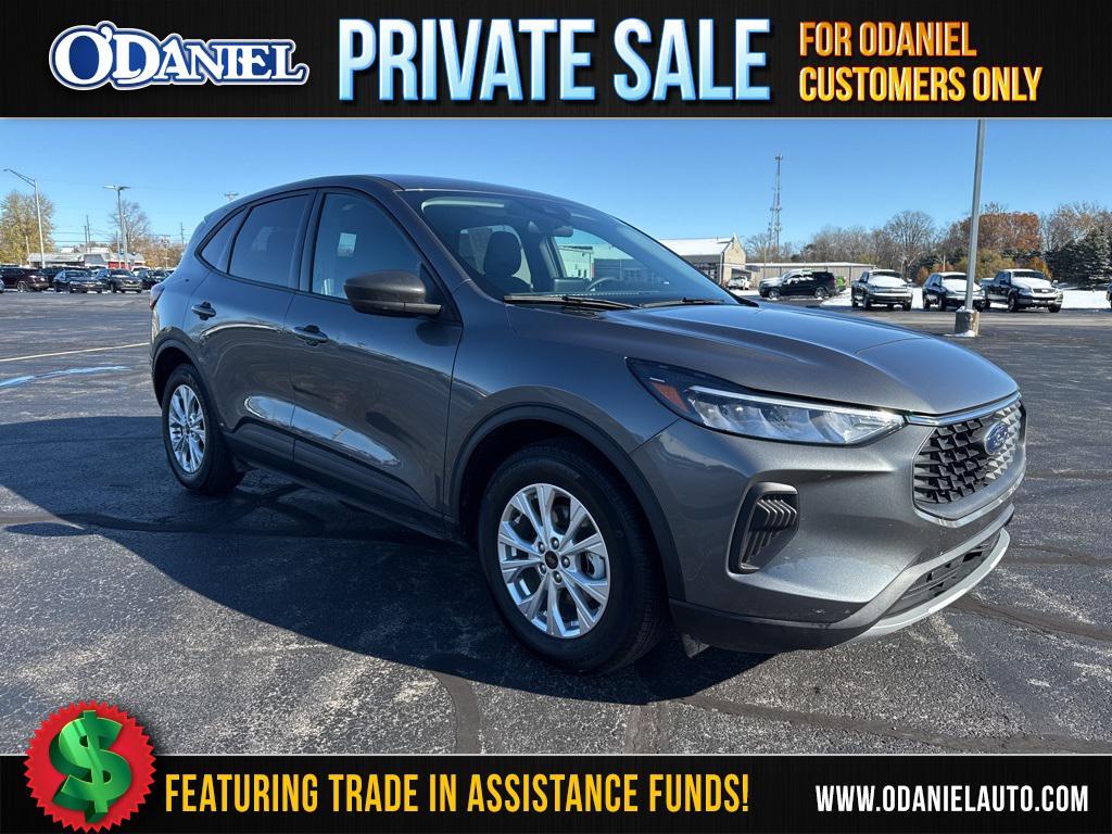 used 2025 Ford Escape car, priced at $22,603