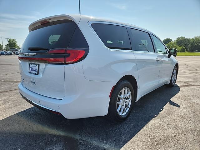 used 2023 Chrysler Pacifica car, priced at $22,000