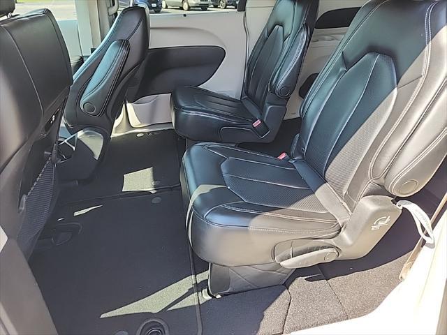 used 2023 Chrysler Pacifica car, priced at $22,000