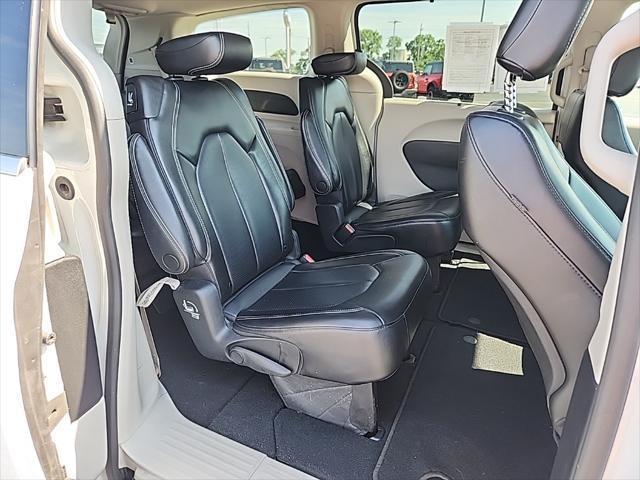 used 2023 Chrysler Pacifica car, priced at $22,000