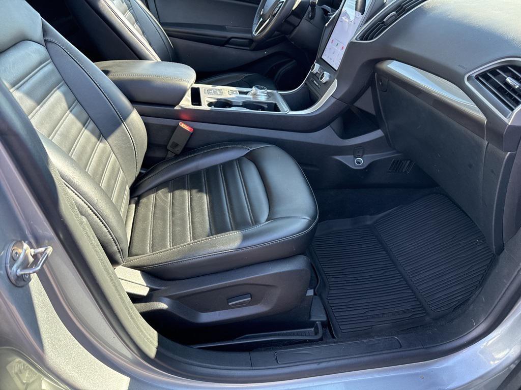 used 2024 Ford Edge car, priced at $27,495