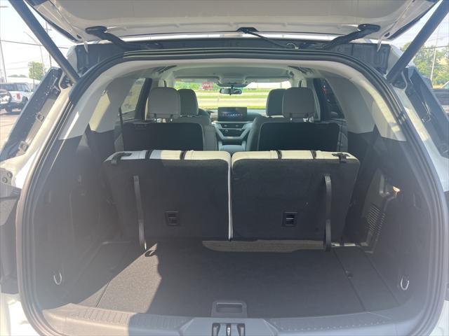 new 2025 Ford Explorer car, priced at $46,250