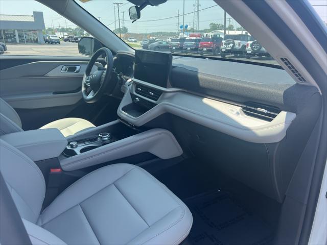 new 2025 Ford Explorer car, priced at $46,250