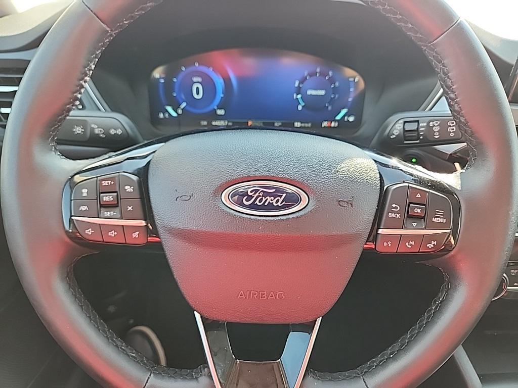 used 2022 Ford Escape car, priced at $22,452
