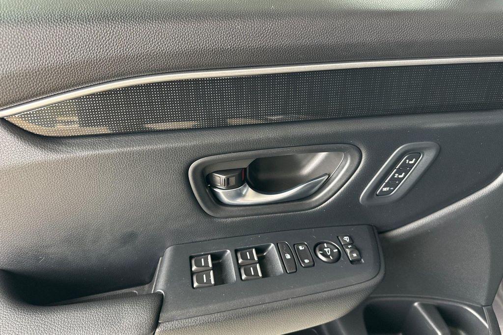 used 2023 Honda Pilot car, priced at $43,100