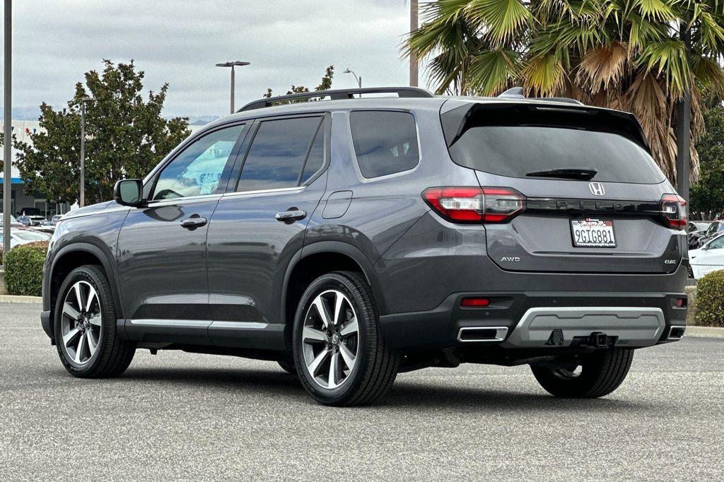 used 2023 Honda Pilot car, priced at $43,100