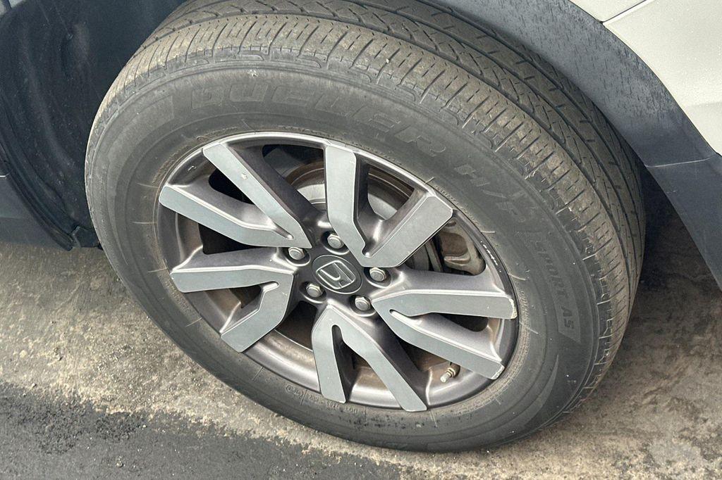 used 2021 Honda Pilot car, priced at $23,694